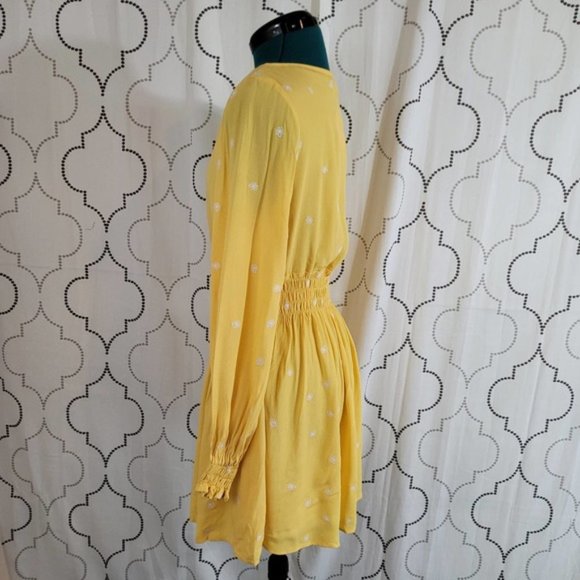 For Love and Lemons Chiquita Long Sleeve Dress in Daisy - Size Large - Picture 3 of 9